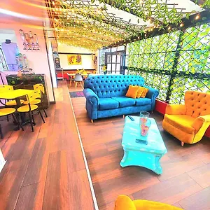 Kristal Ferial Hotel